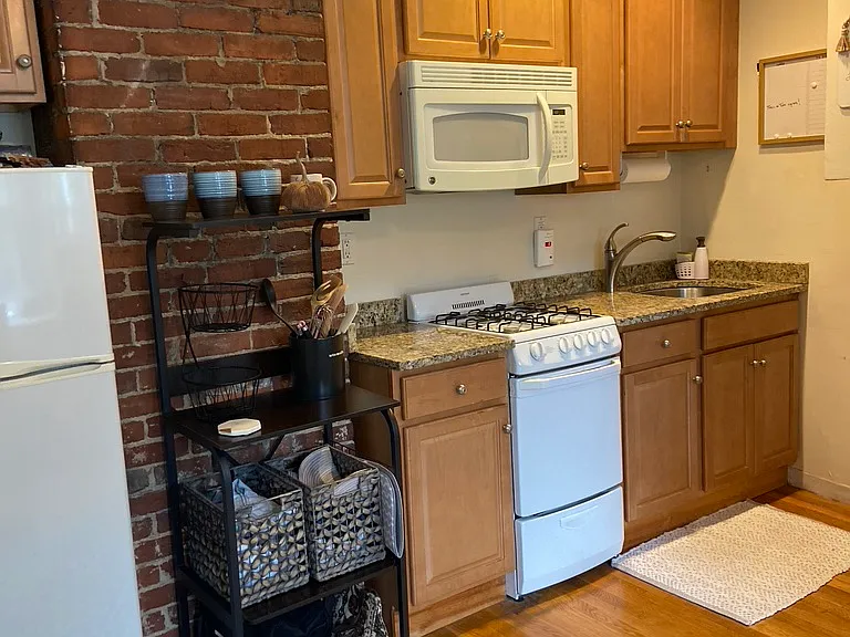 6 Salem Street Ave #A — Photo 3