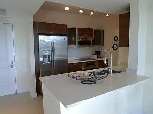 480 Hibiscus St — Photo 2