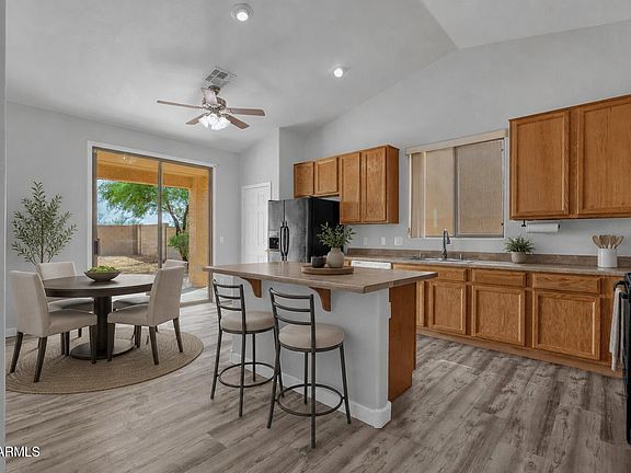 4th image of 14261 W SIERRA Street