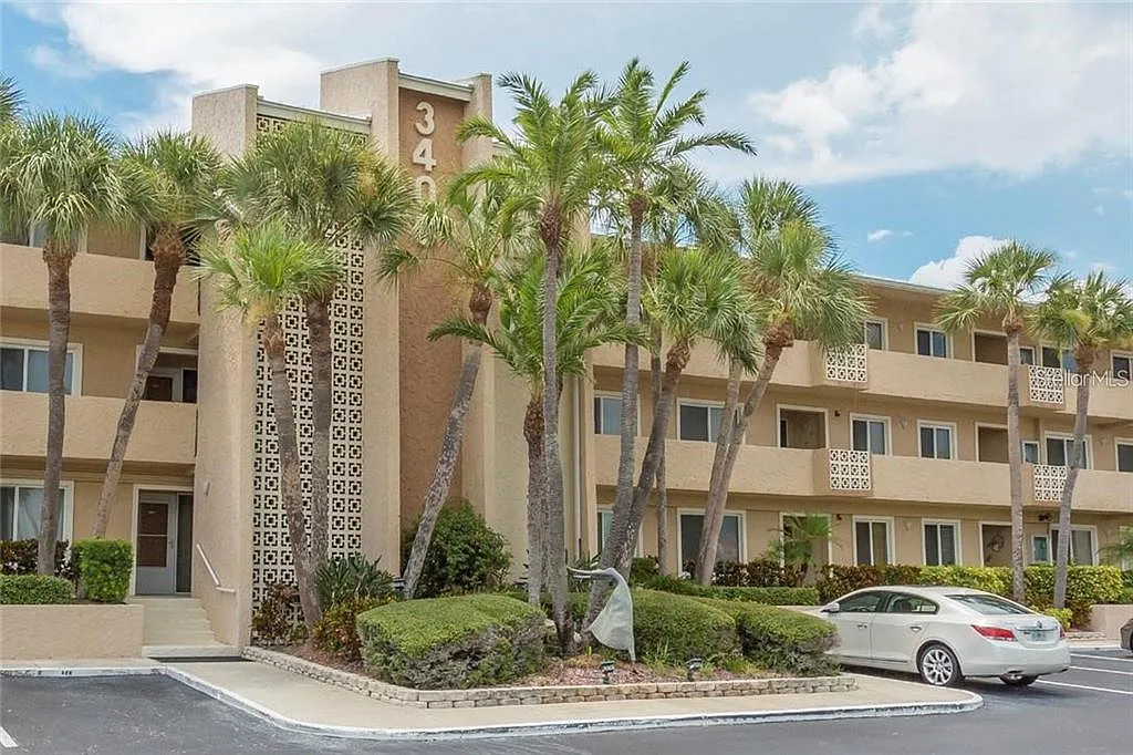 Building Photo - 3400 Gulf Blvd #201