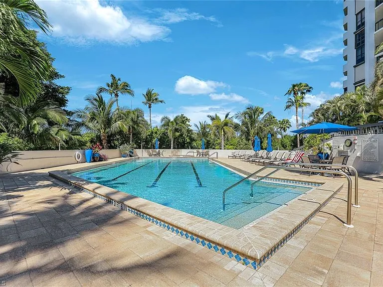 6001 Pelican Bay Blvd #F — Photo 23