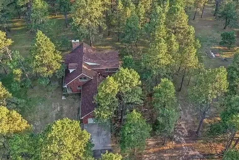 17830 Clydesdale Rd — Photo 3
