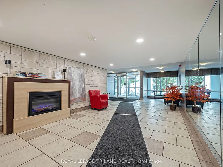 155 Kent St #606 — Photo 4