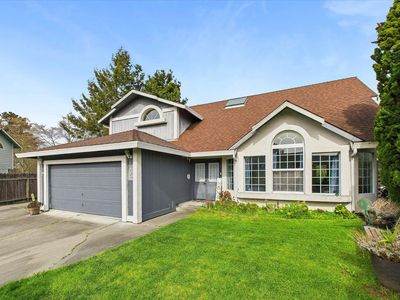 1727 Bluejay Ct, Fortuna, CA, 95540
