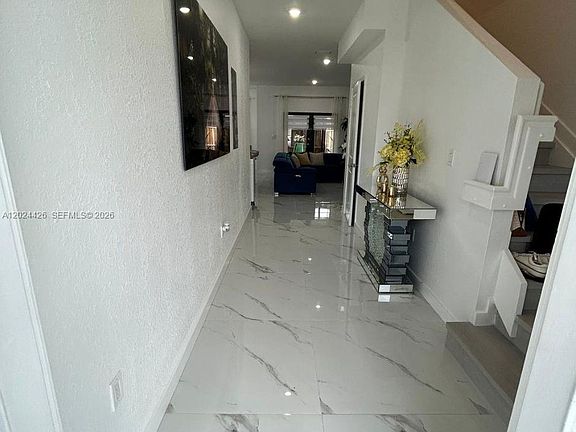 4th image of 13313 SW 250th Ter