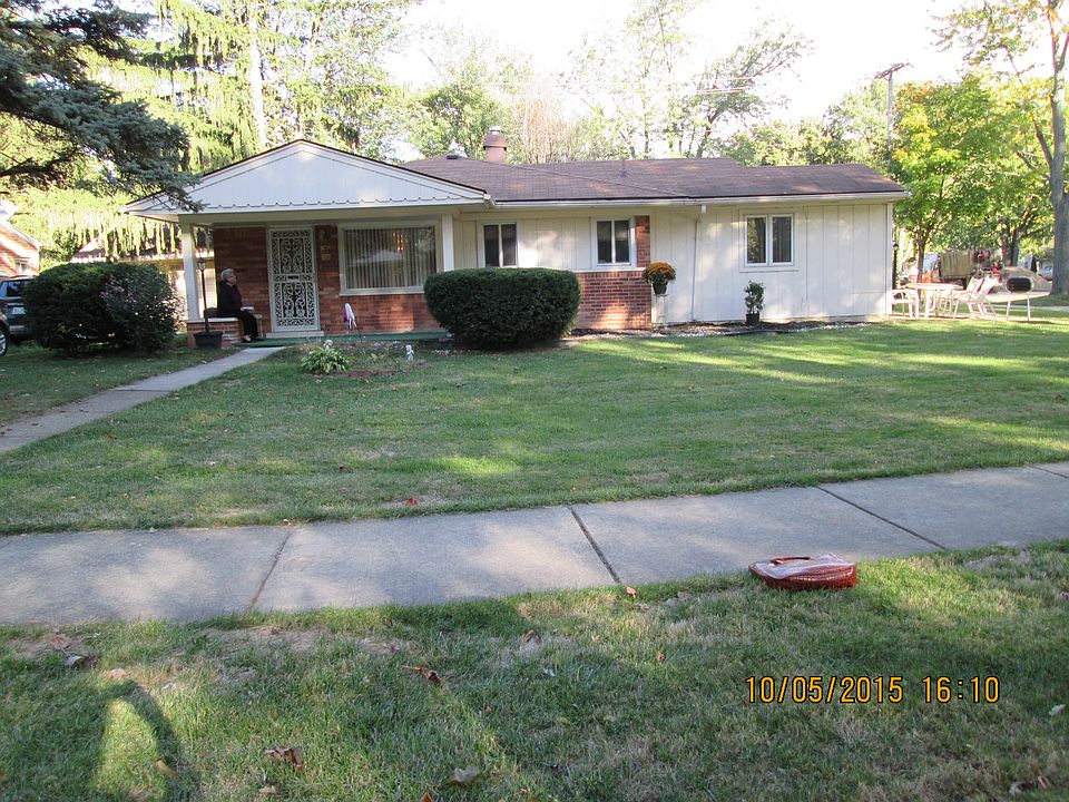 1st image of 28012 Red Leaf Ln