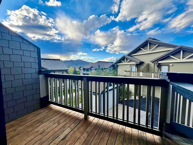 3320 Columbine Dr — Photo 1