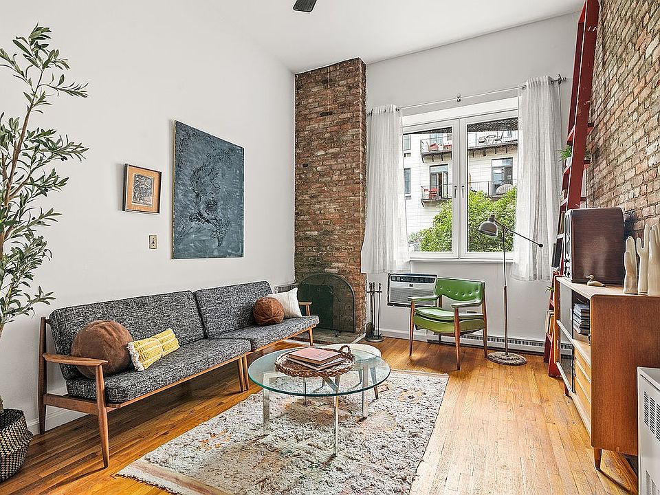 1st image of 220 W 15th St APT 2B