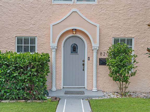 2nd image of 820 29TH Street
