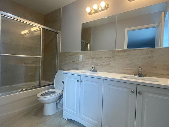 3rd image of 22 Hinsdale Pl #2
