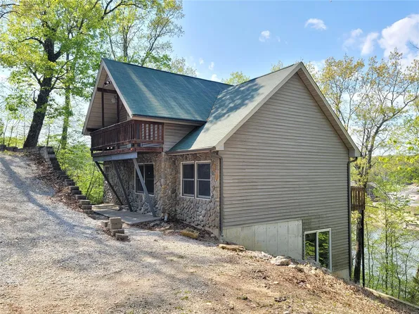 1357 S Lake Sherwood Dr, Lake Sherwood, MO 63357