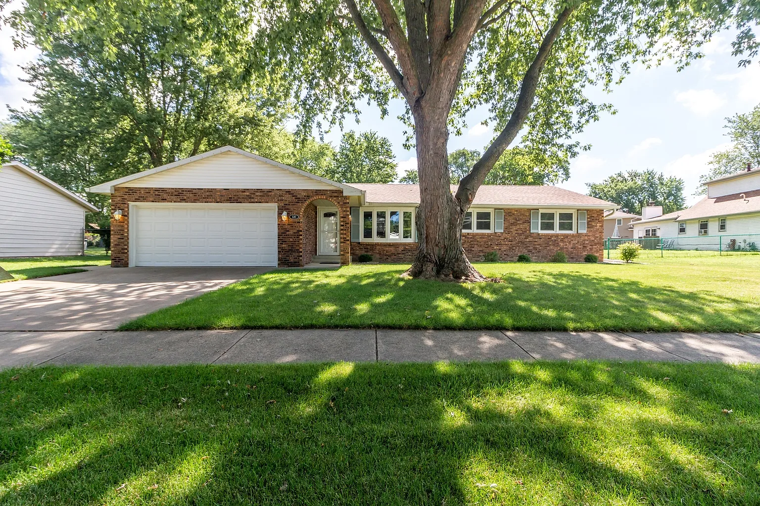 640 Bunker Hill Dr photo 1