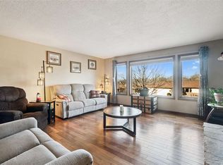 1568 Matterhorn Dr NE, Cedar Rapids, IA