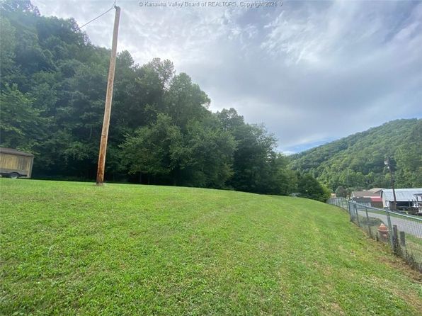 Chapmanville Real Estate - Chapmanville WV Homes For Sale | Zillow
