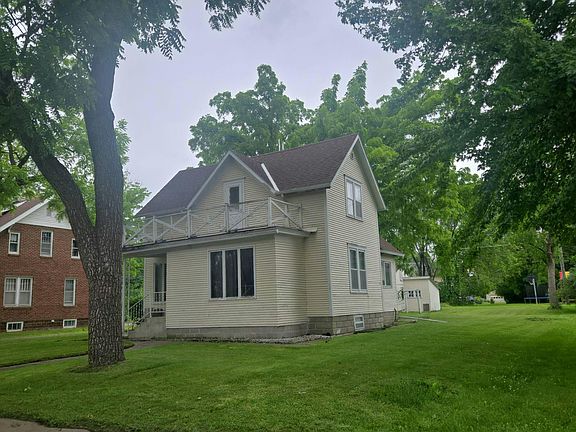 2nd image of 708 11th Ave