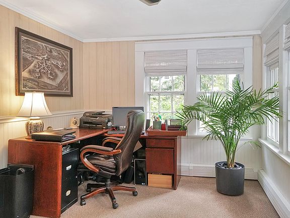 4th image of 27 Irish Ln