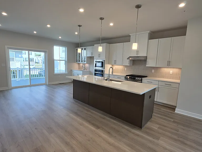 8 Weldon Way — Photo 52