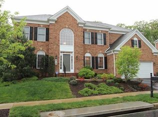 415 Nature Ln, Rockville, MD 20850