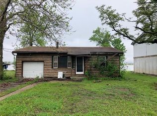 1110 Lake Shore Dr, Rushville, MO 64484