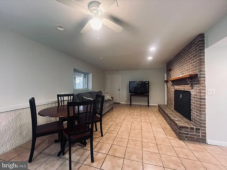 2043 Sue Ave — Photo 8