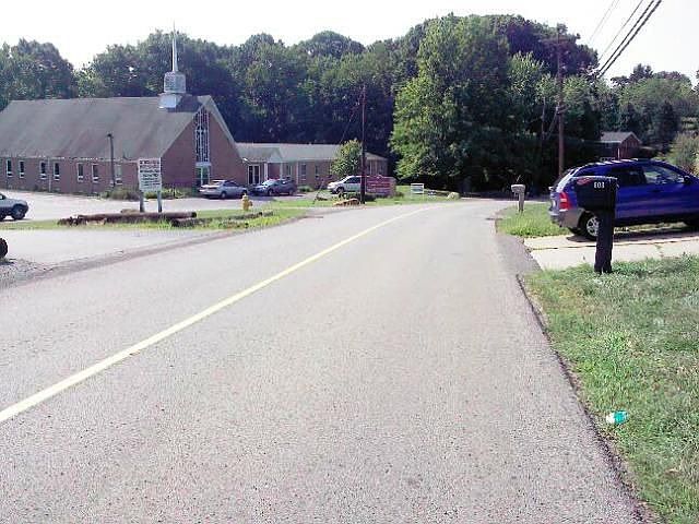 2nd image of 808 Dressel Rd