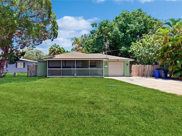 147 18th St NW, Ruskin, FL 33570