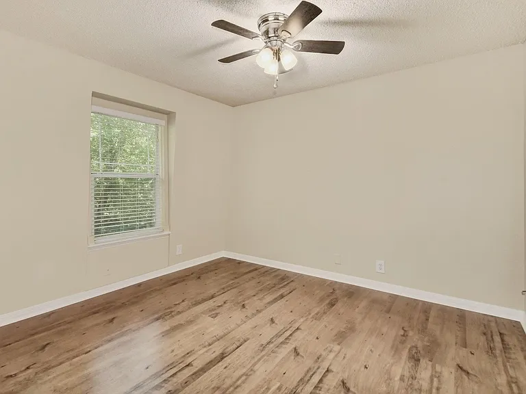 1704 E M Franklin Ave #B — Photo 20