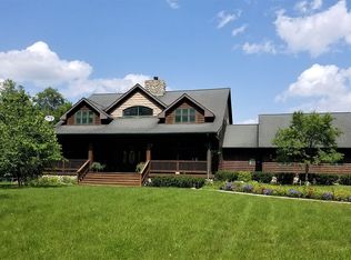 9197 Peer Rd, South Lyon, MI 48178