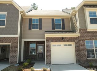 10027 Lynnberry Pl, Raleigh, NC 27617