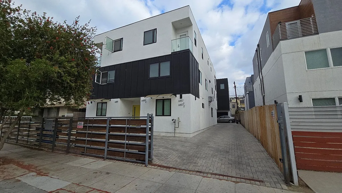 Building Photo - LEX(6417)