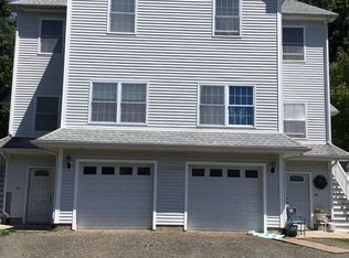 76 Summer St, Southington, CT 06489