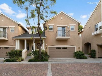30 Burlingame, Irvine, CA, 92602