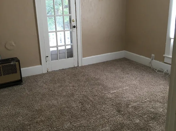 519 State St APT 3, Salina, KS 67401