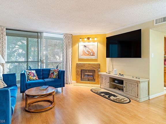 3rd image of 745 N Royal Crest Cir Unit 138