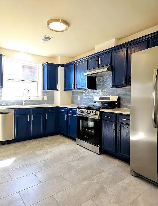 335 New York Ave #2
