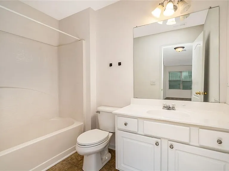 210 Harmony Lake Dr — Photo 26