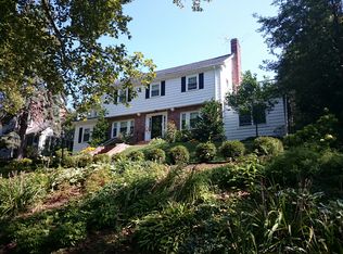 97 Walnut Hill Rd, Brookline, MA 02467