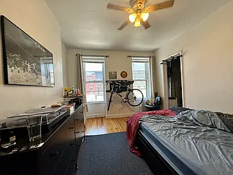 Rented by JB Mac Real Estate Inc.