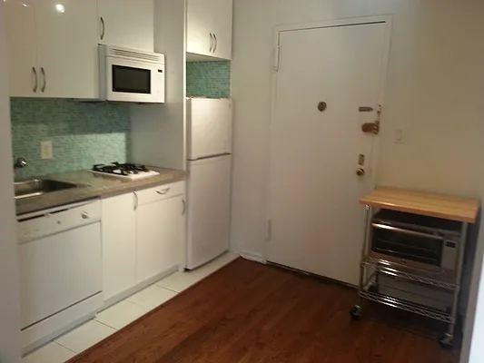 Rented by Nest Seekers International | media 17