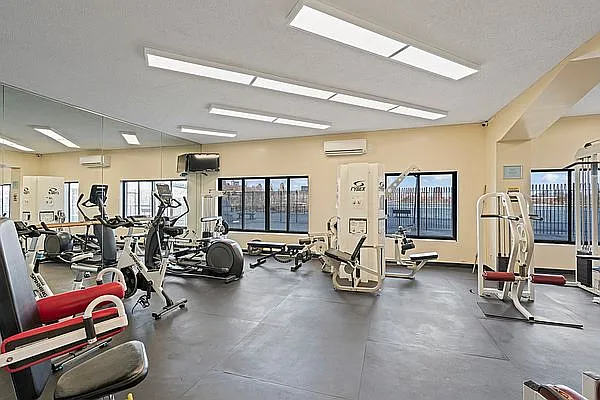 Rented by Modern Spaces | media 44