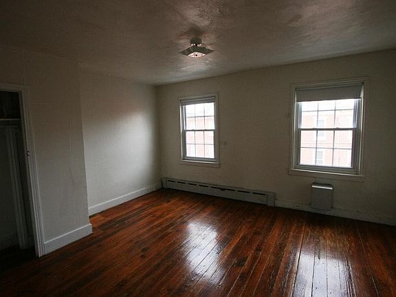 5th image of 2024 Fitzwater St Floor 3