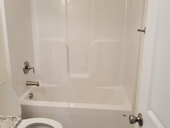 2nd image of 1 Linn Cove Ct