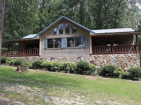 2nd image of 295 Coondog Ln