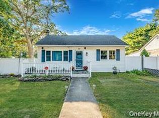 32 Pine Tree Drive, Shirley, NY 11967