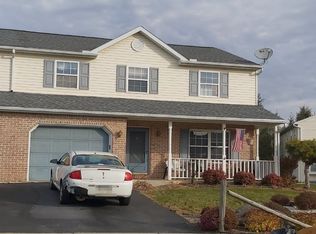 1038 Georgetown Dr, Reading, PA 19605