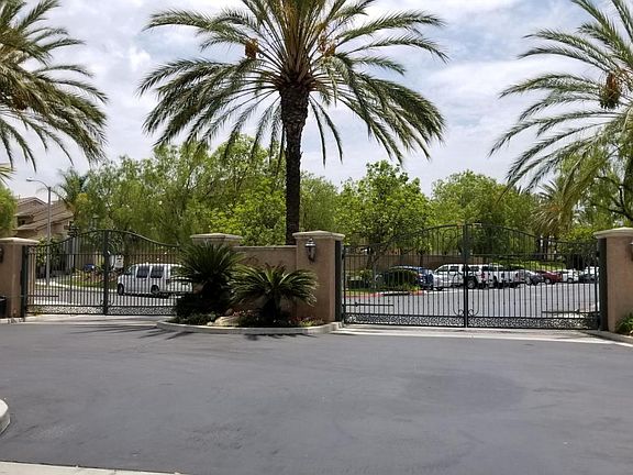 3rd image of 248 Spurwood Ln