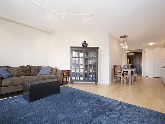 2nd image of 13-11 Jackson Ave #4E