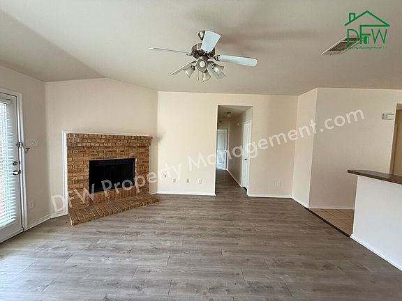 3rd image of 2224 Hummingbird Way