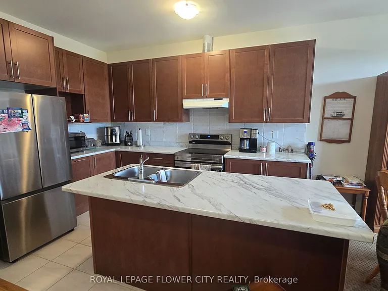 1241 Rexton Dr — Photo 6