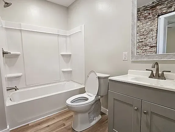 233 Wollerton St #1 — Photo 5